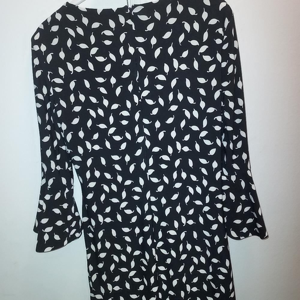 Dress - Picture 4 of 4